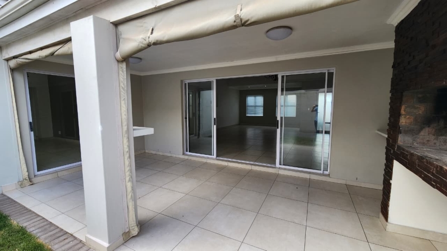 5 Bedroom Property for Sale in Laguna Sands Western Cape